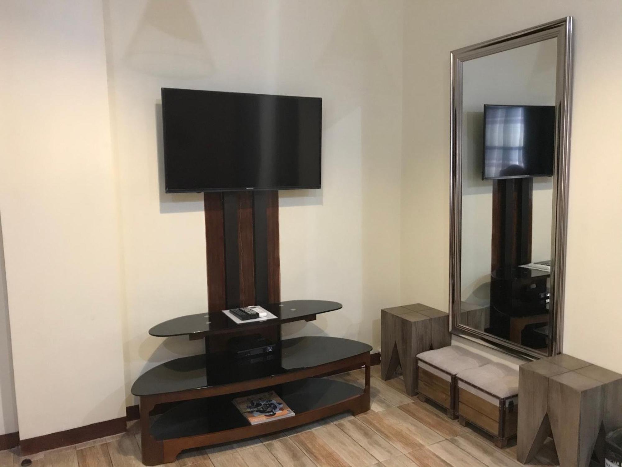 Charos Dormitel Hotel Dumaguete City Eksteriør billede