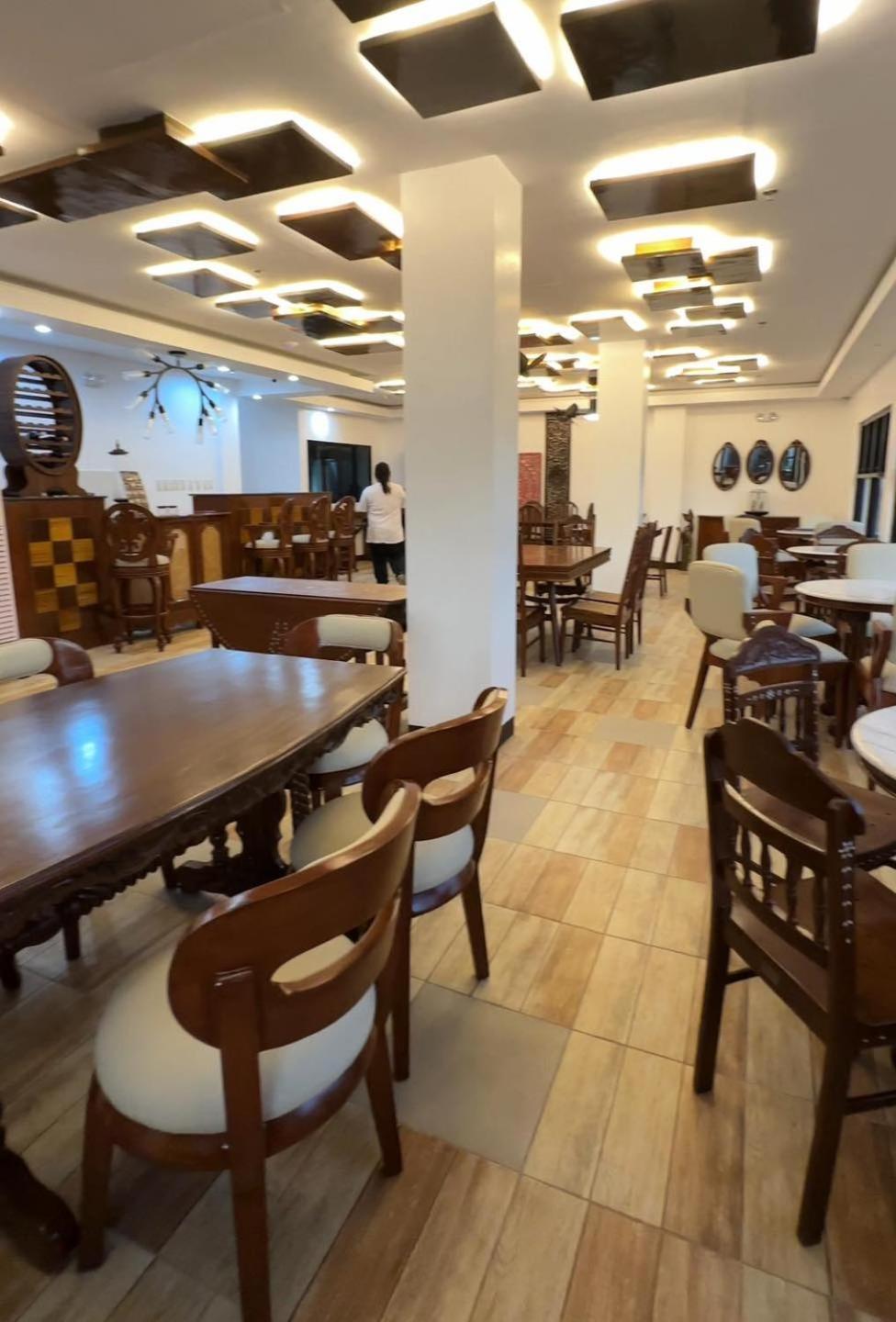 Charos Dormitel Hotel Dumaguete City Eksteriør billede