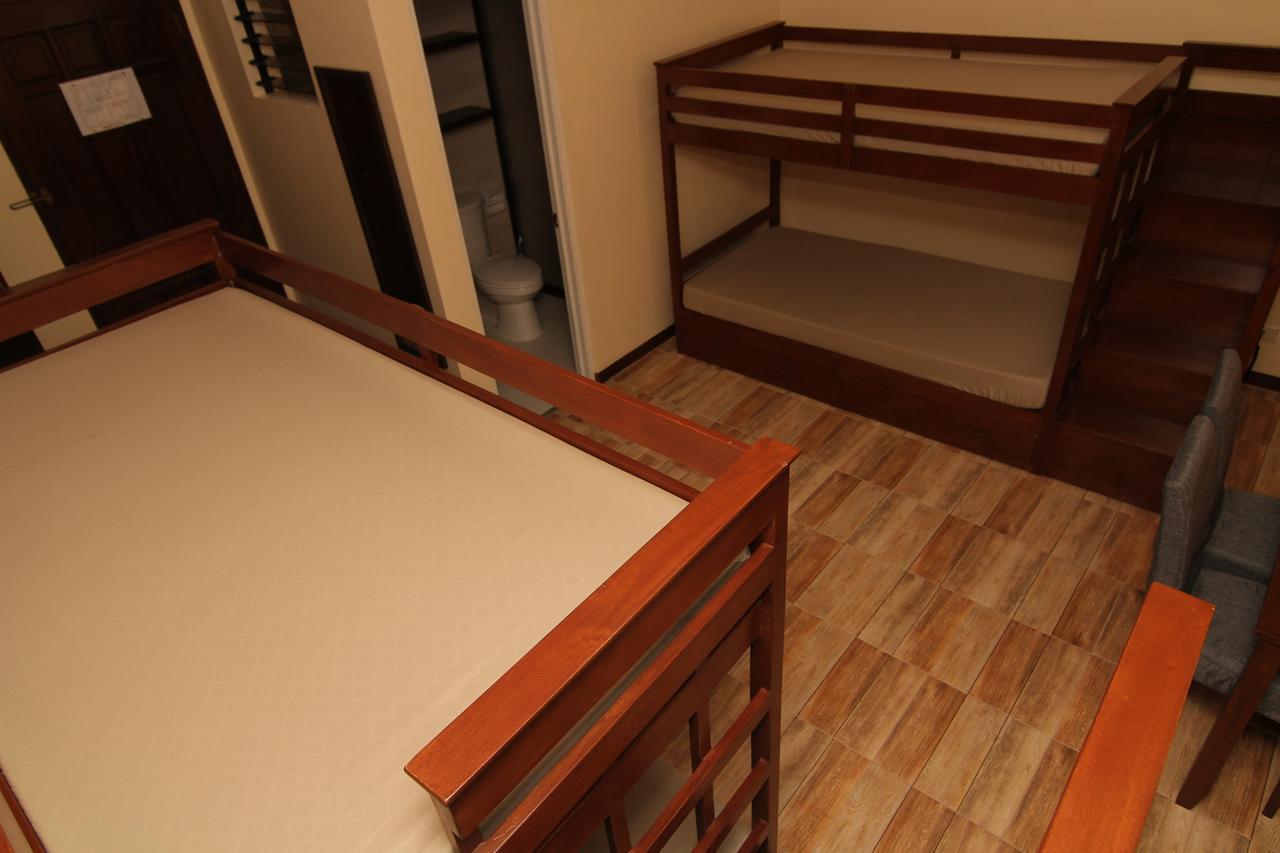 Charos Dormitel Hotel Dumaguete City Eksteriør billede