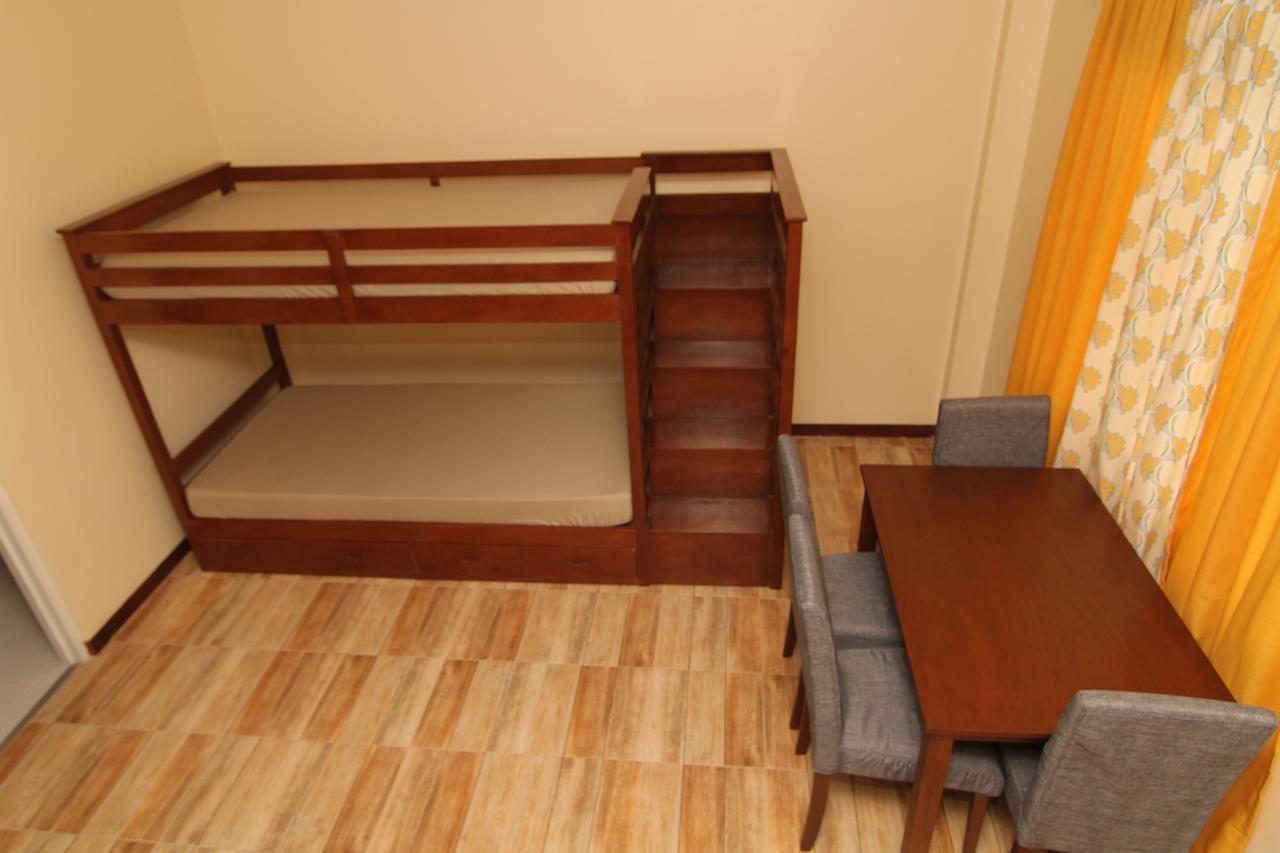Charos Dormitel Hotel Dumaguete City Eksteriør billede